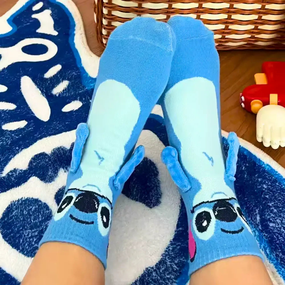 Funny socks with magnet
